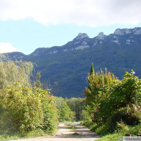 Holiday home Les Patins A Roulottes